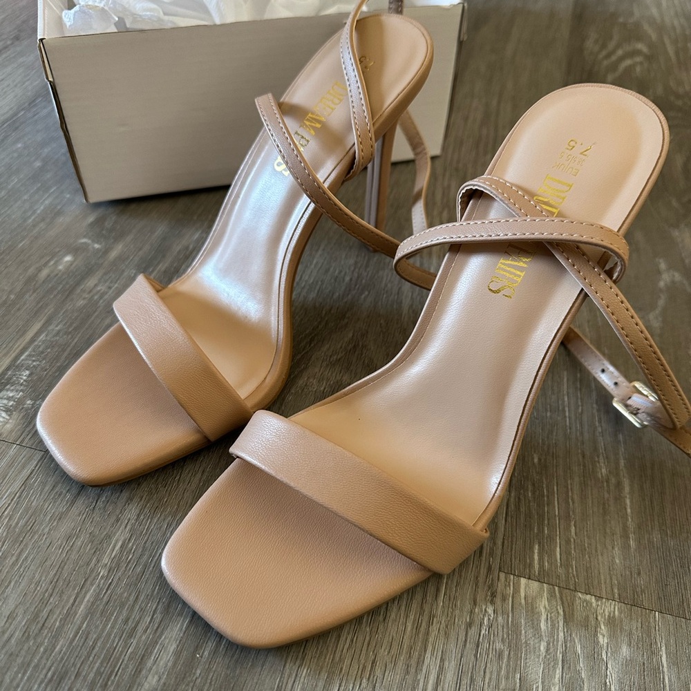 Dream Pairs Nude Stilettos